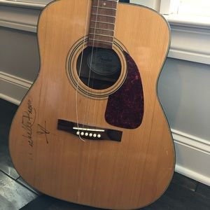Fender guitar DG-7 signed my Michelle Branch